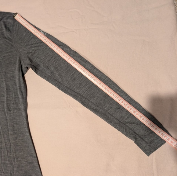 First Ascend Merino wool base layer - Picture 8 of 11